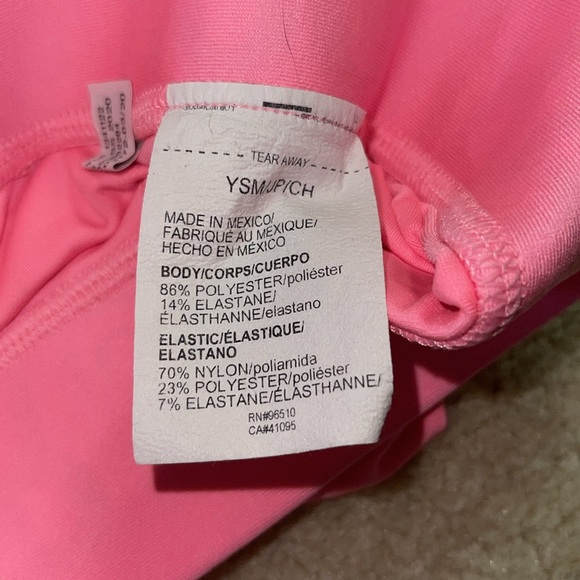 Under Armour Little Girls Neon Pink Shorts Size YSM - Picture 5 of 9